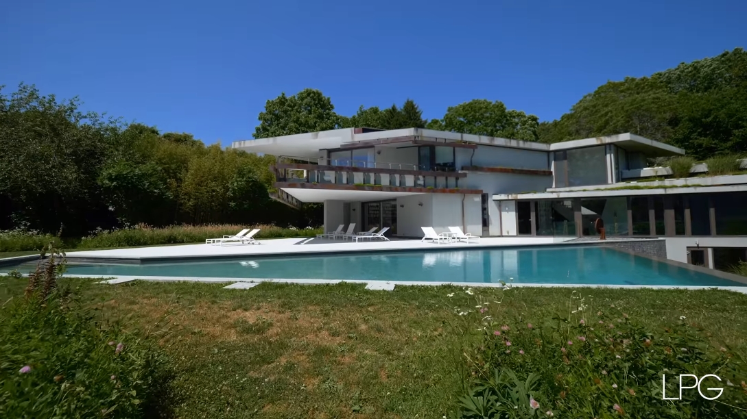 38 Interior Design Photos vs. 40 Sayres Path, Wainscott, NY Luxury Mansion Tour