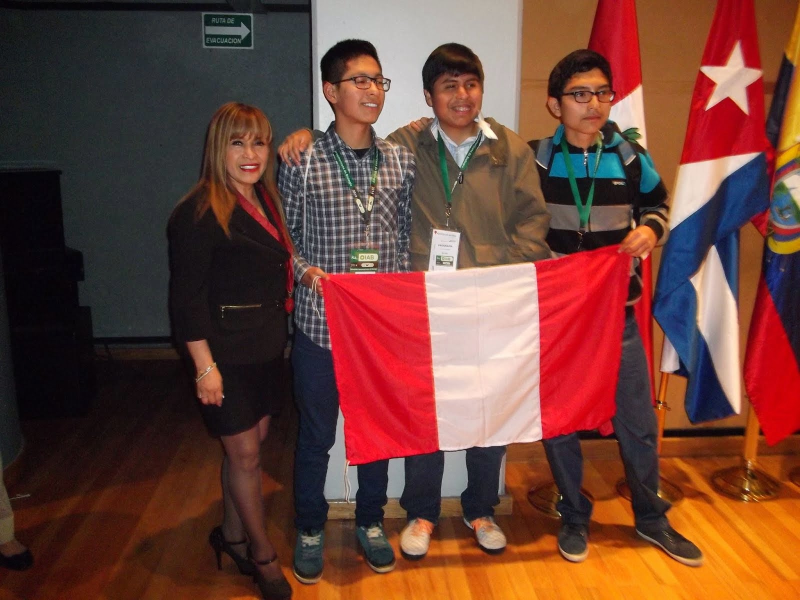 PERÚ CAMPEÓN IBEROAMERICANO DE BIOLOGÍA  VIII OIAB MÉXICO 2014