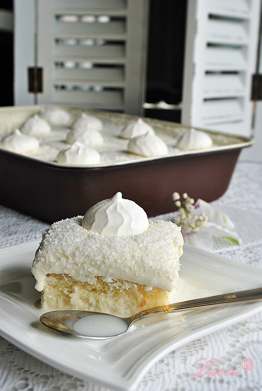 Lussi`s World of Artcraft Млечно реване с крем "Рафаело" / Milk Soaked