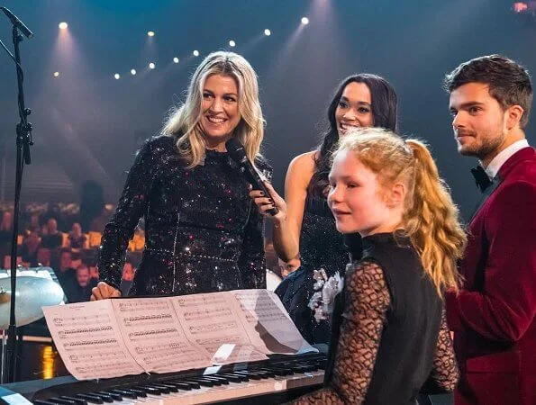 Queen Maxima wore Nina Ricci sequin dress from Fall 2015 collection. Wibi Soerjadi, Suzan and Freek and Gerard Joling at More Music