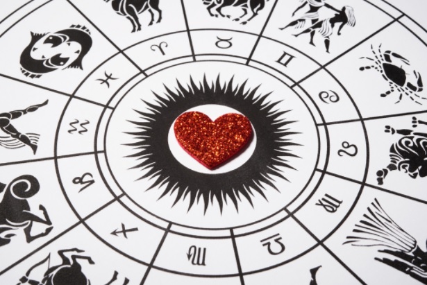 Çfarë do të thotë me "Të Dua" çdo shenjë e Horoskopit