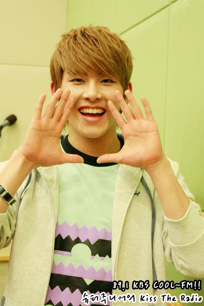 ALL ABOUT 2PM and ONE DIRECTION