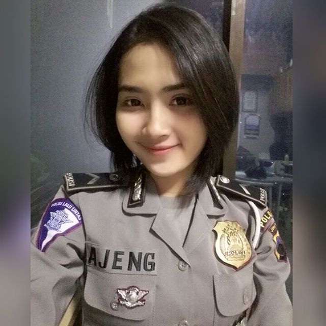 Biodata Profil Brida Ajeng Wira Pratiwi Polantas Cantik Serta Foto Dan Akun Instagram Biodata Profil Brida Ajeng Wira Pratiwi Polantas Cantik Serta Foto Dan Akun Instagram