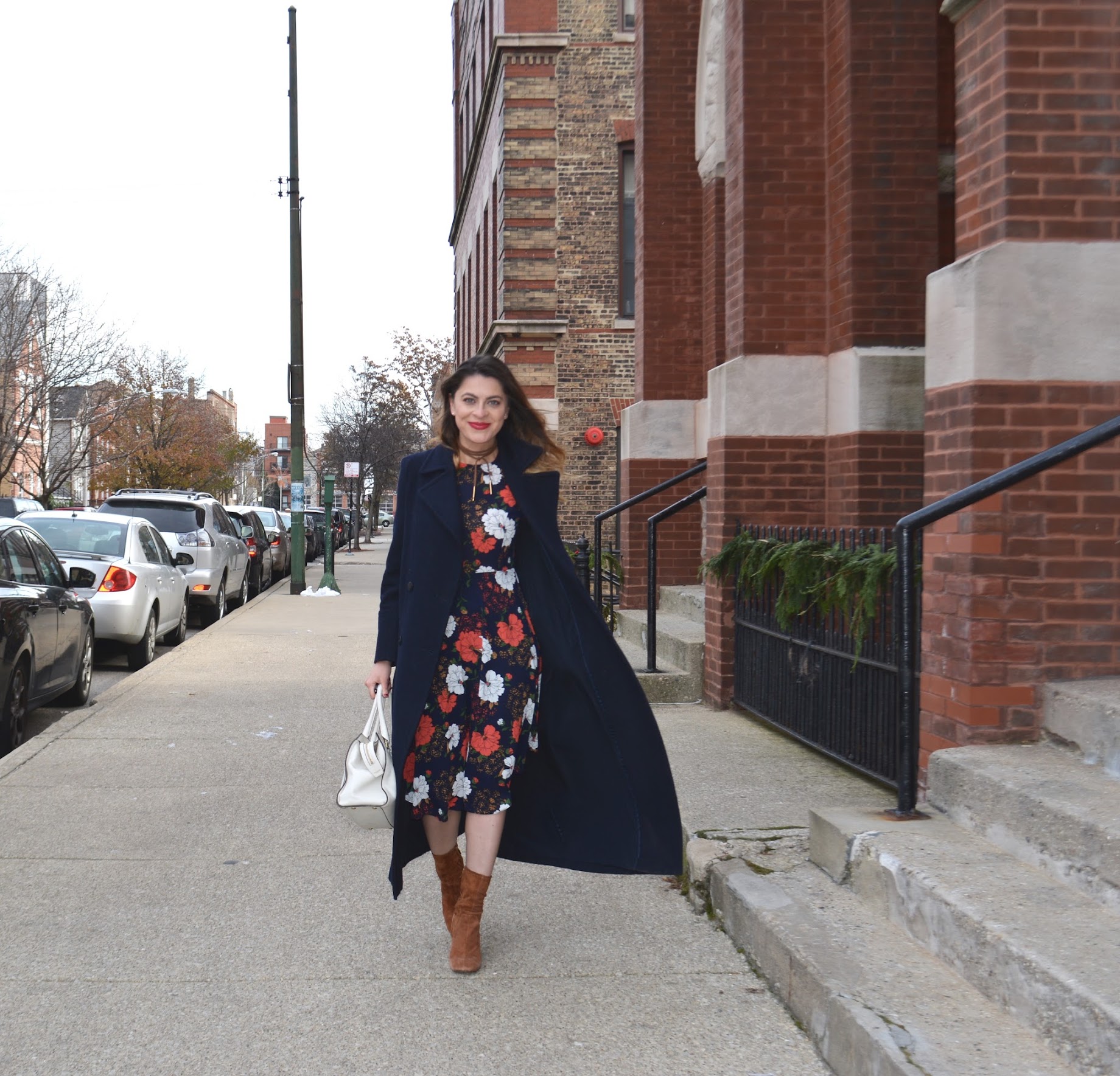 Red Floral-print Crew Neck A-line Long Sleeve Midi Dress, JIANSHAN, StyleWe Crew Neck A-line Long Sleeve Midi Dress, Red Floral-print Crew Neck A-line Long Sleeve Midi Dress, StyleWeRed Floral-print Crew Neck A-line Long Sleeve Midi Dress, StyleWe foral midi dress, vestido midi de StyleWe, vestido midi floral, winter florals, dark florals, estampado floral para el invierno, retro winter florals, StyleWe, Desiree Velasquez, Fashionlingual, Chicago fashion blogger, Chicago style blogger, Chicago streetstyle, Chicago blogger, bloguera de moda de Chicago, bloguera de moda, bloguera de moda latina, Latina fashion blogger, Zara suede midi boots, suede midi boots, brown suede midi boots, botines de ante de Zara, botines de Zara, botines midi, Coach Legacy satchel, white Legacy satchel from Coach, winter style, winter fashion, estilo invierno, moda del invierno, suede choker, Zaful suede choker, Zaful choker, balayage by MixedCo Salon, 