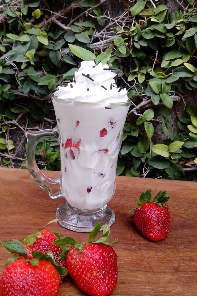 MY COOKING TIME Fresas con Crema estilo la Michoacana