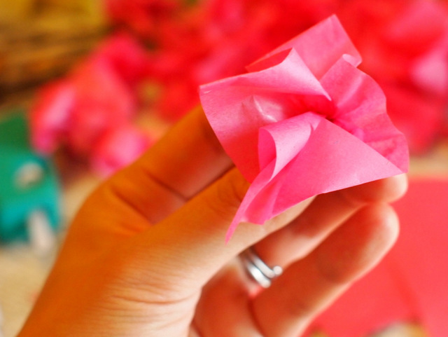 Color Crepe Paper for Flower Making/DIY/Crafts - China Crepe Paper, Craft  Paper