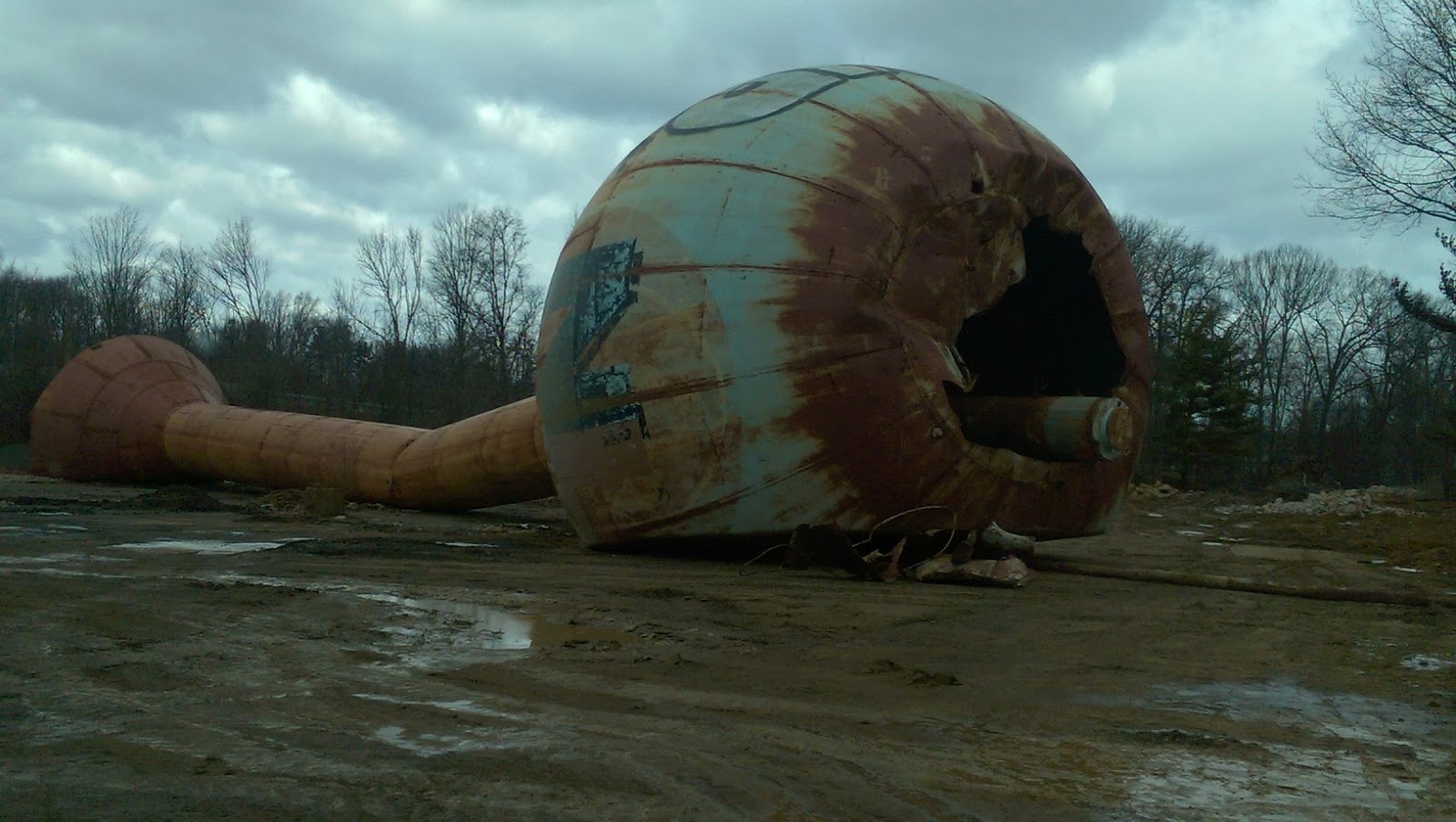 Pics of the demolished East Windsor NJ Wyckoffs Mill 'Turnpike' water