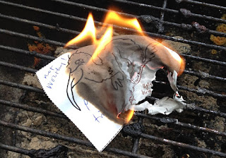 burning the ugly bird on my BBQ