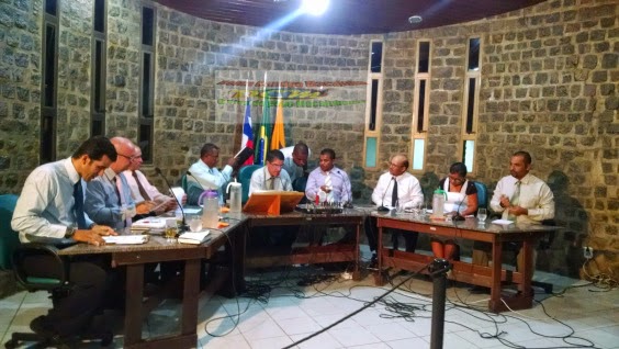 Clima esquenta em sessão na câmara de vereadores de Macajuba