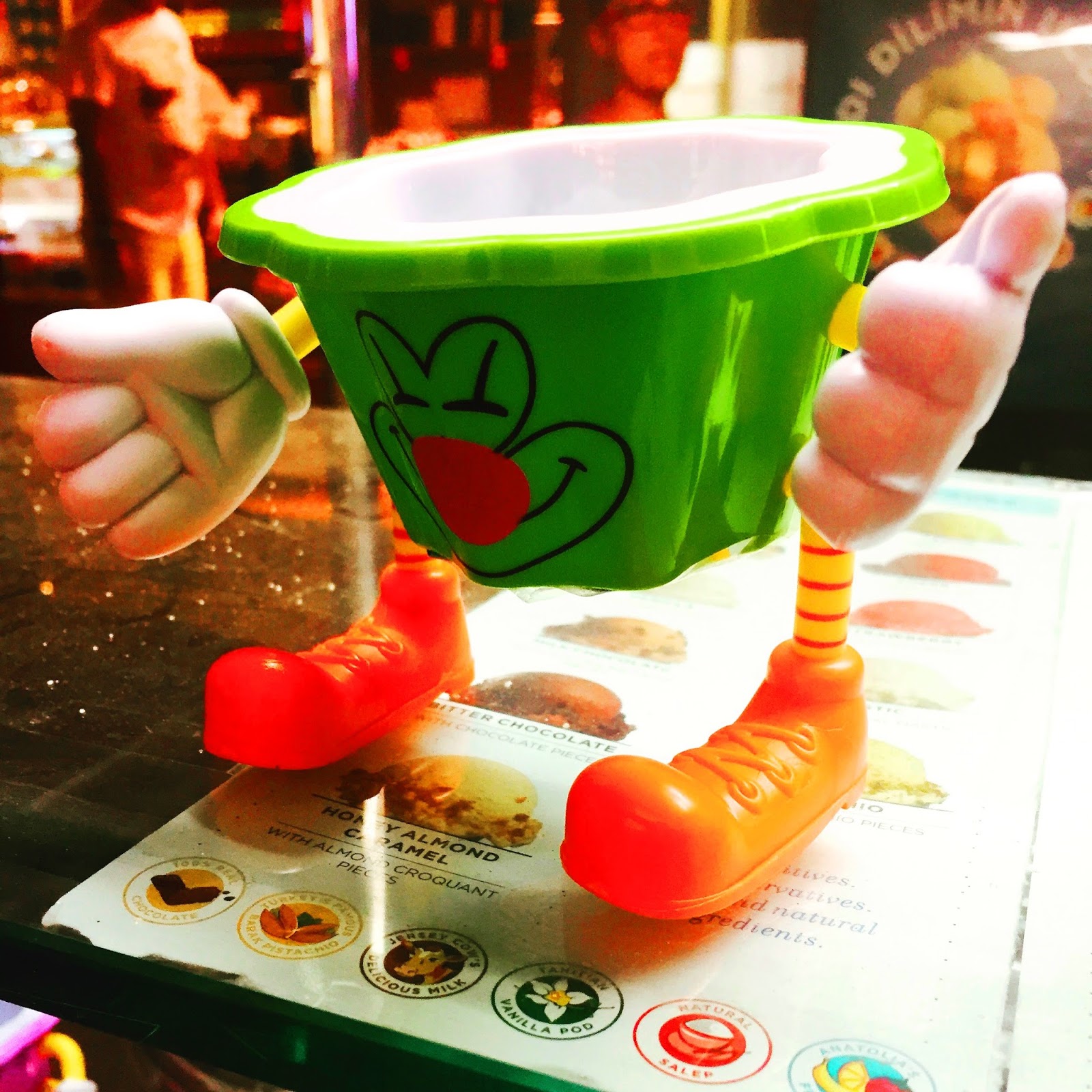 Bodrum Marina Manzarasına Karşı Kahve Keyfi 2tek1çift Neredeyiz?