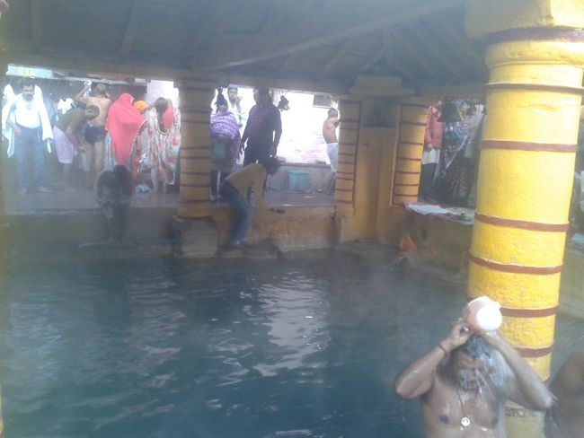 Kund At Sri Badrinarayan Temple Kund At Sri Badrinarayan Temple