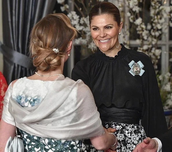 Queen Silvia, Crown Princess Victoria, Prince Daniel, Prince Carl Philip and Princess Sofia. Style of Royals, gown