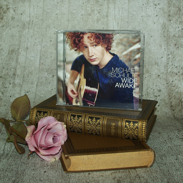 [Music Monday] Michael Schulte - Wide Awake