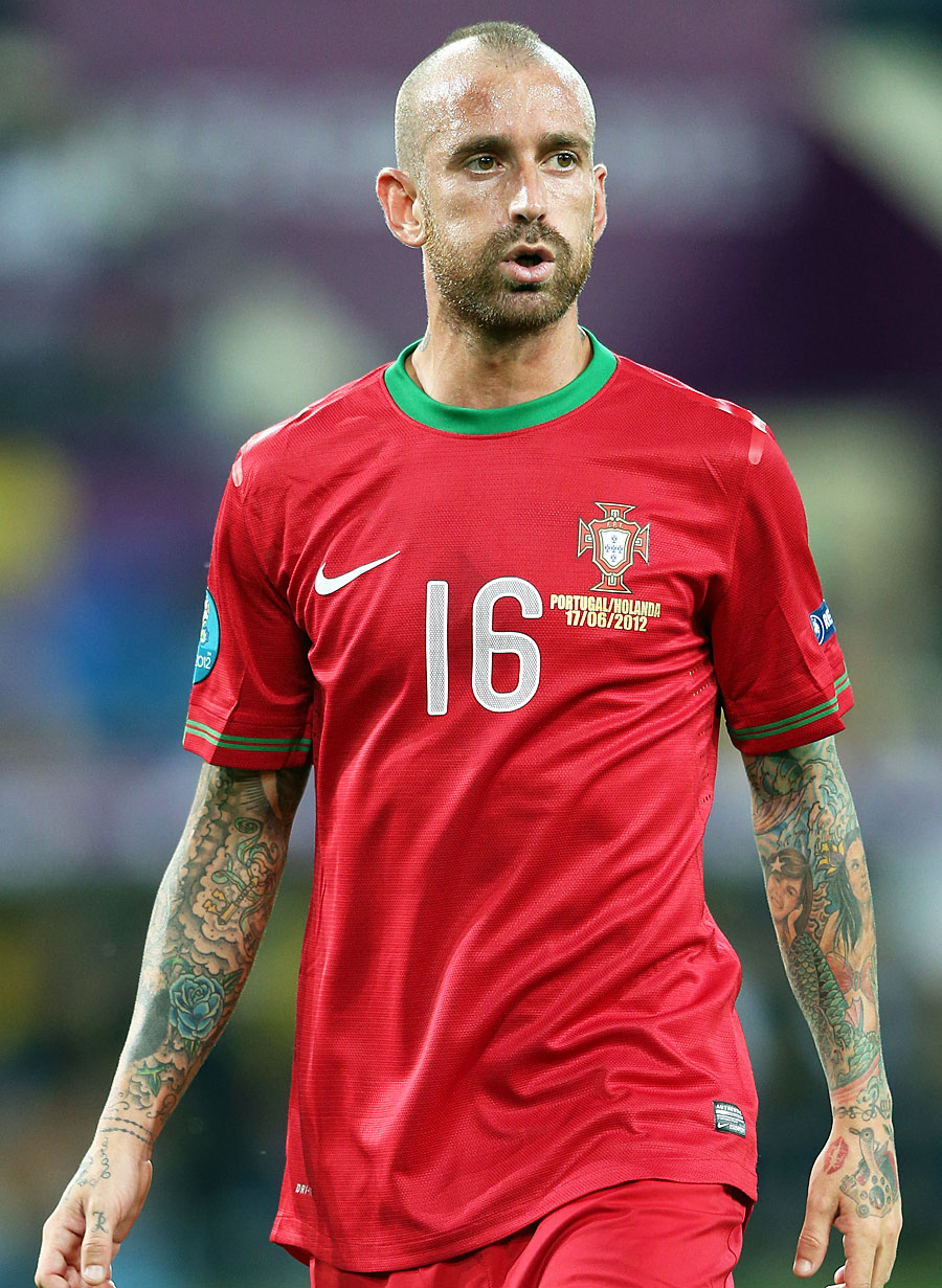 THE STARS OF SPORTS PLAYERS: Raul Meireles Wallpaper and Info