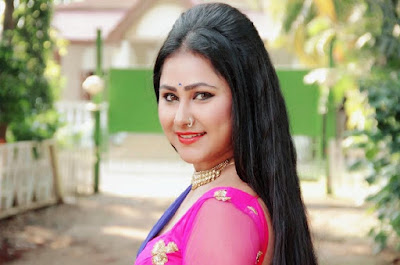 Hot Bhojpuri Actress Priyanka Pandit List of All Bhojpuri Actress Name With Photo