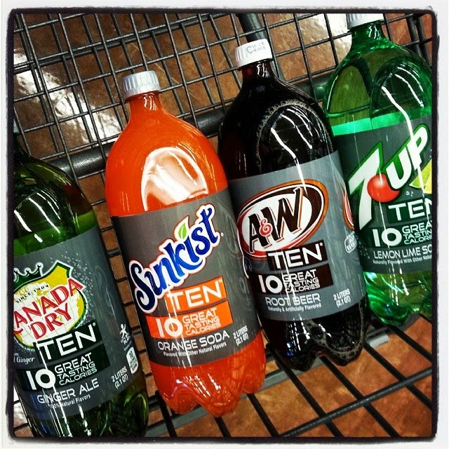 Funky Polkadot Giraffe Pregnant Lady Snack Time with FULL Flavor TEN