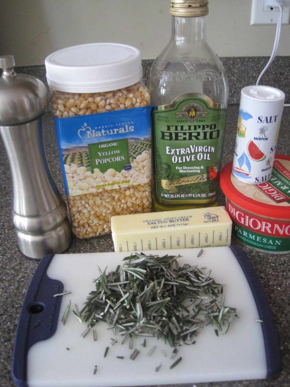 What's Cooking Rosemary, Parmesan & Black Pepper Popcorn