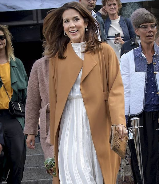 Princess Mary attends the 2016 show & award