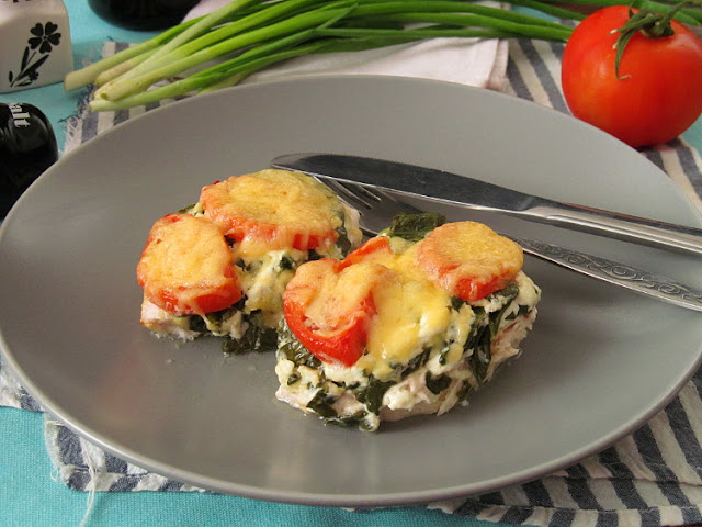 Куриное филе запеченное с творогом и шпинатом