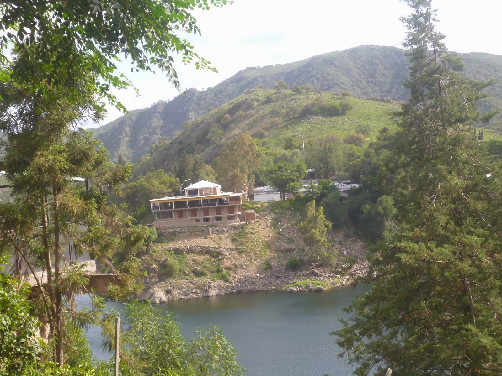 Las horas felices ARGENTINA Dique Los Molinos ,Córdoba