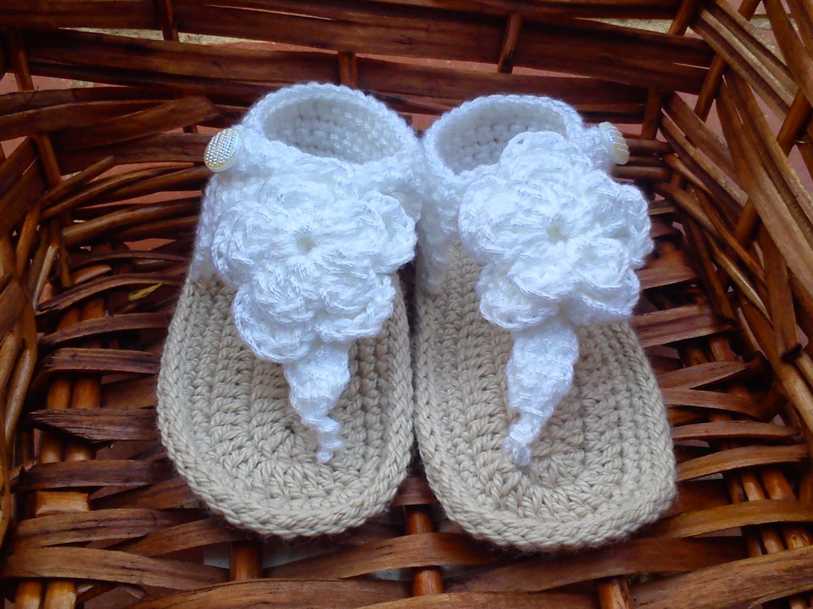 Mis diseños realizados a crochet: Sandalias de crochet para bebés