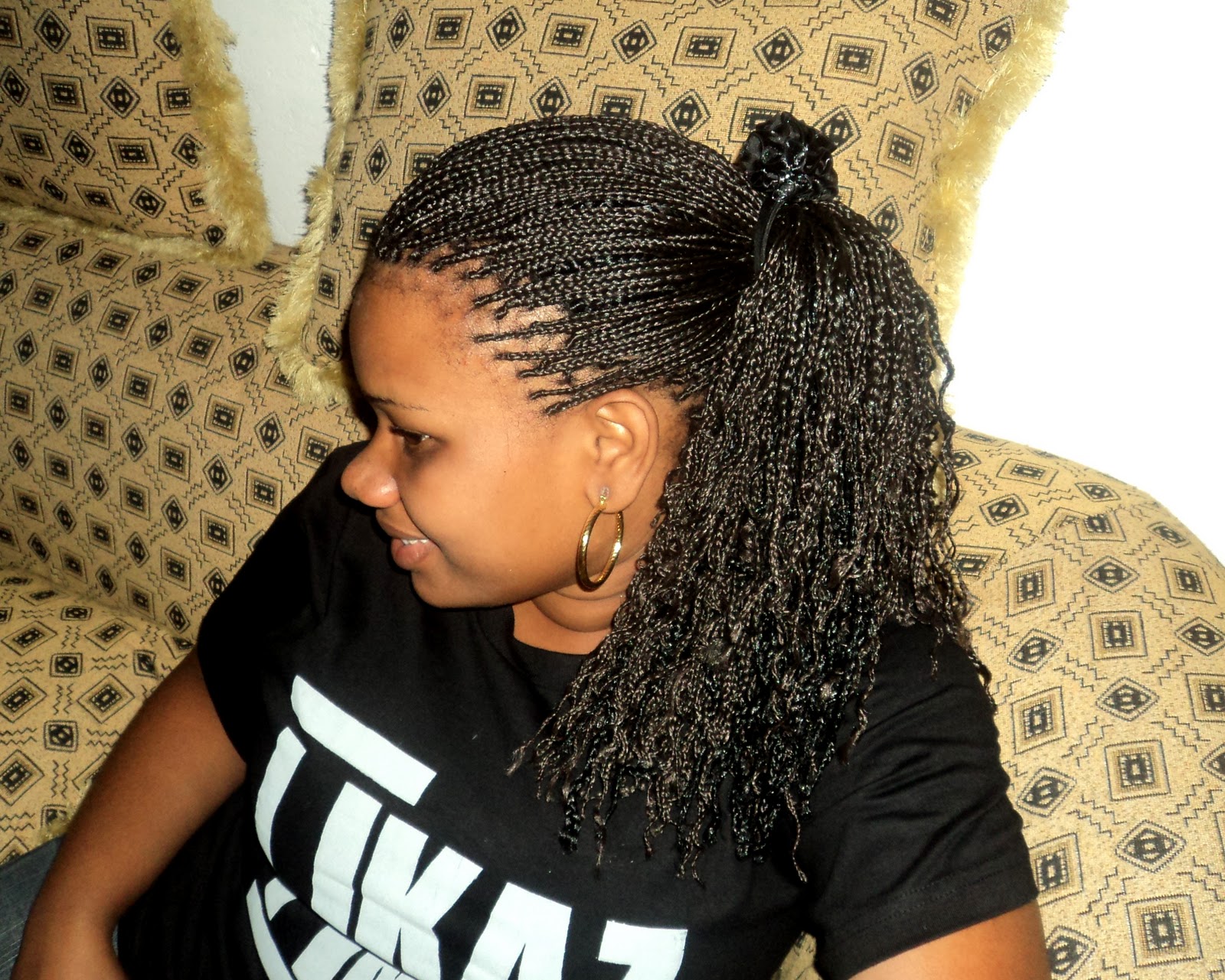 della-media-production-kusuka-rasta-ni-mtindo-usiopitwa-na-wakati