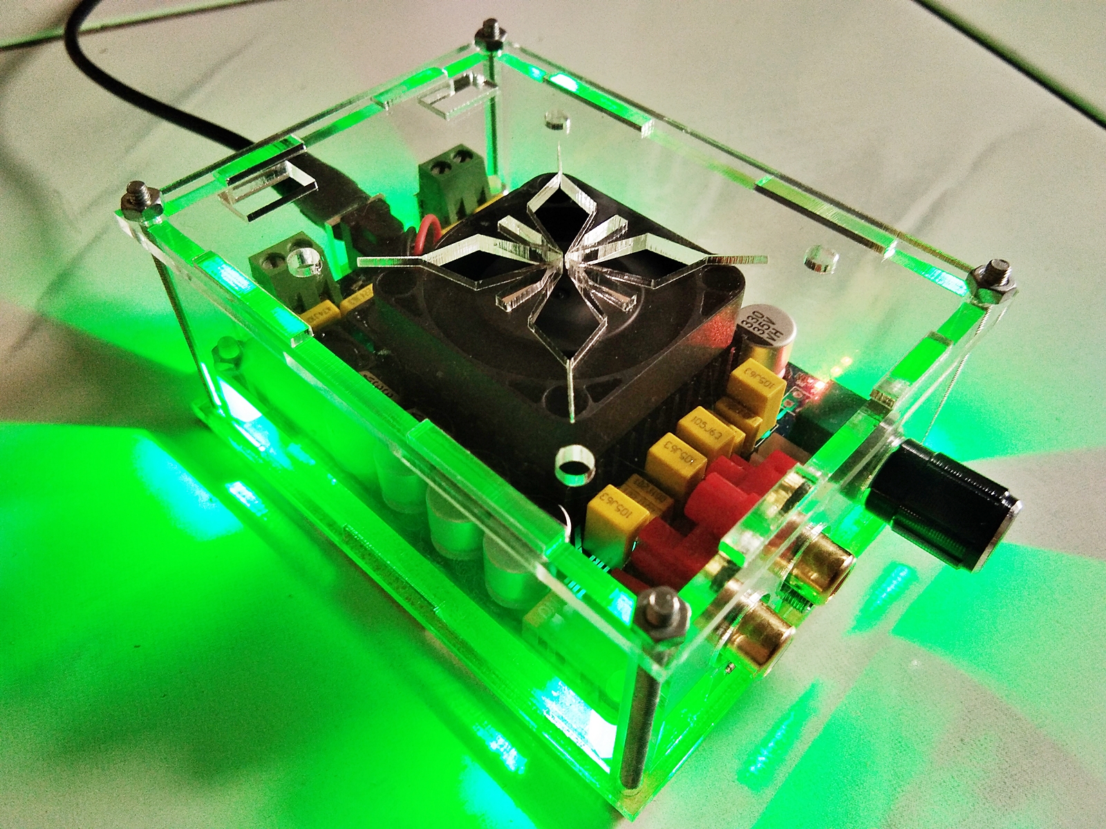 DIY Acrylic Box Ampifier class D Dicky B_Mz