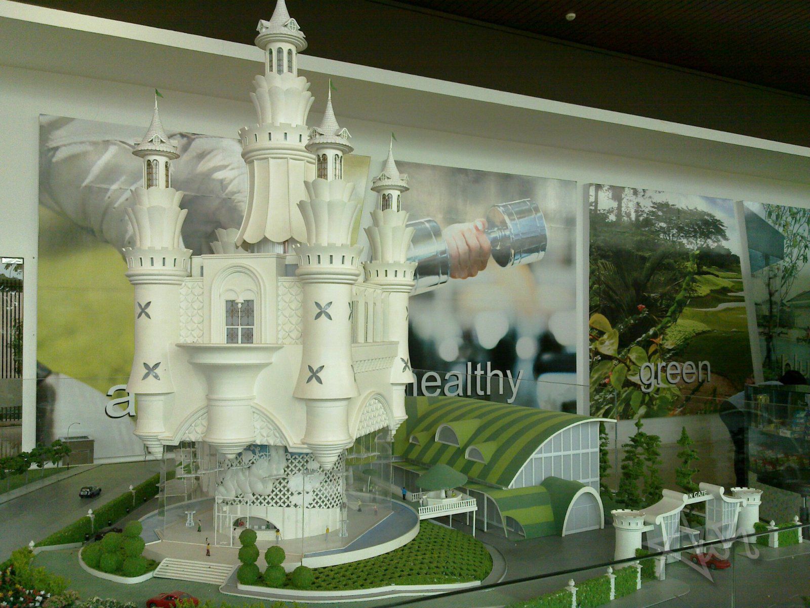 Journal of wEnDY SANtoSo: Mock-up - Alam Sutera & BSD