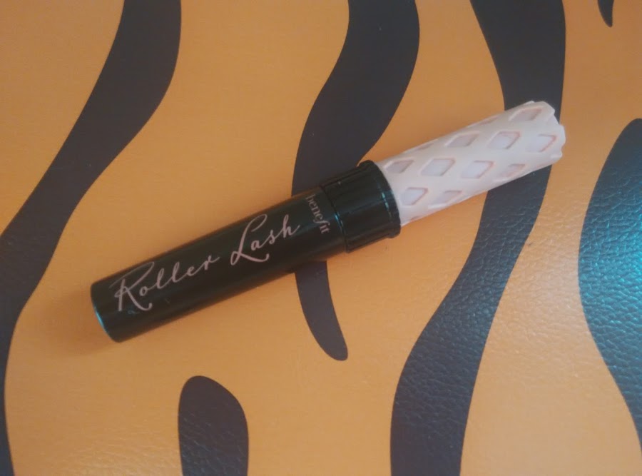 máscara de Pestañas Roller lash de Benefit