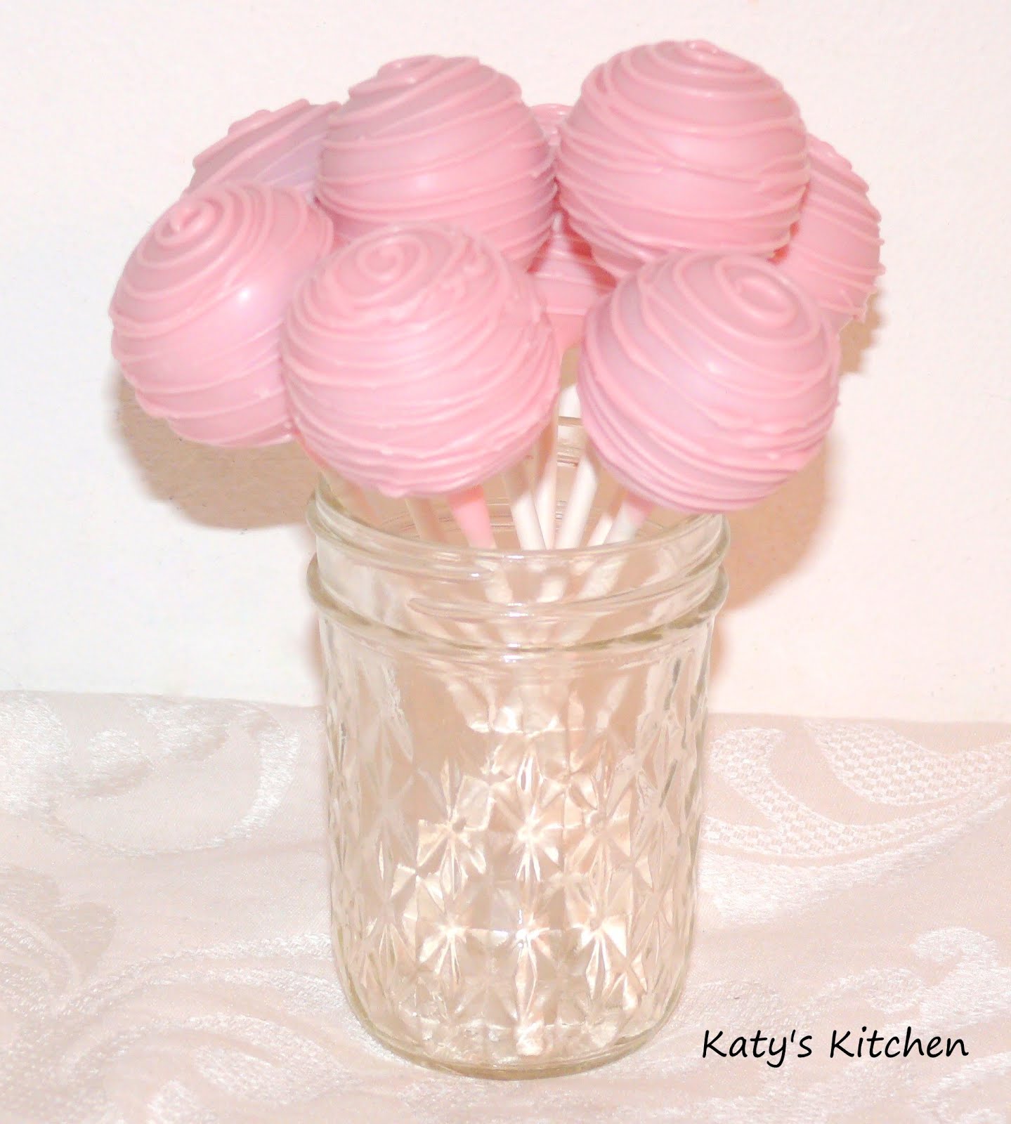 Katy's Kitchen Pretty Swirled Cake pops