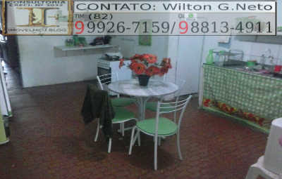 sala de estar casa a venda, rio largo Uma boa sala de estar com espaço o suficiente para acomodar toda família e amigos em refeições de primeira qualidade.