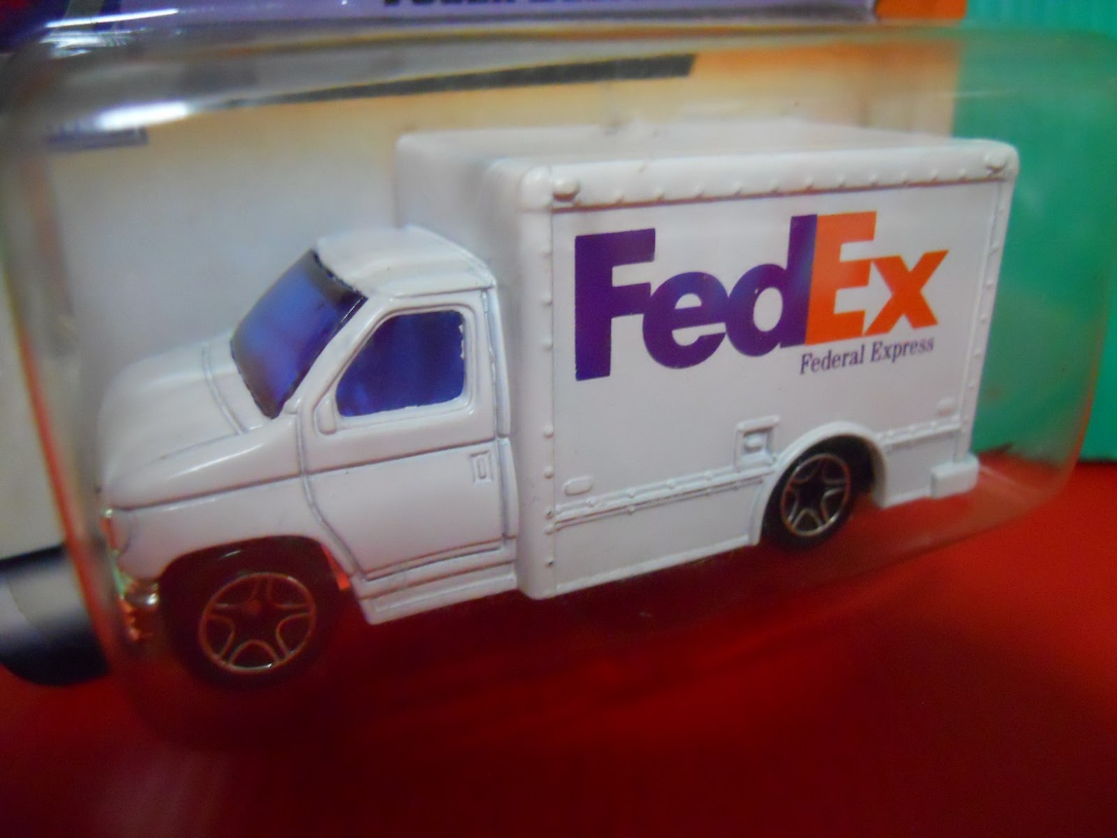 Dexters Diecasts (DexDC) Matchbox 2000 59 FedEx Delivery Truck