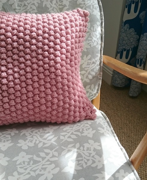 I love A bobble Stitch Crochet Cushion ⋆ Lazy Daisy Jones