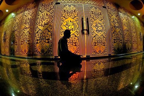 Ini Pesan KH. Sholeh Darat Tentang Iātikaf Jelang Lailatul Qadr
