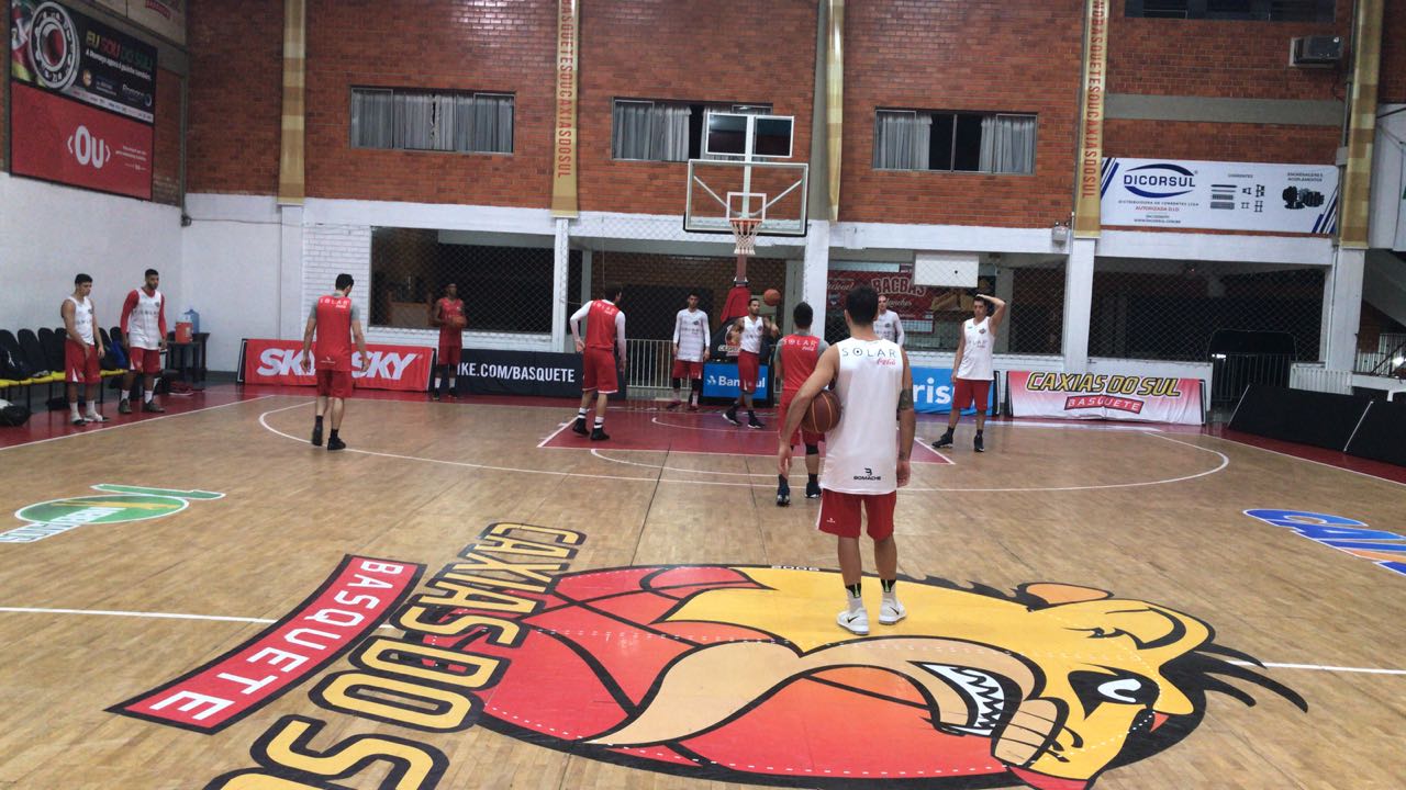 Jogador de basquete André Neno morre aos 41 anos em Santos