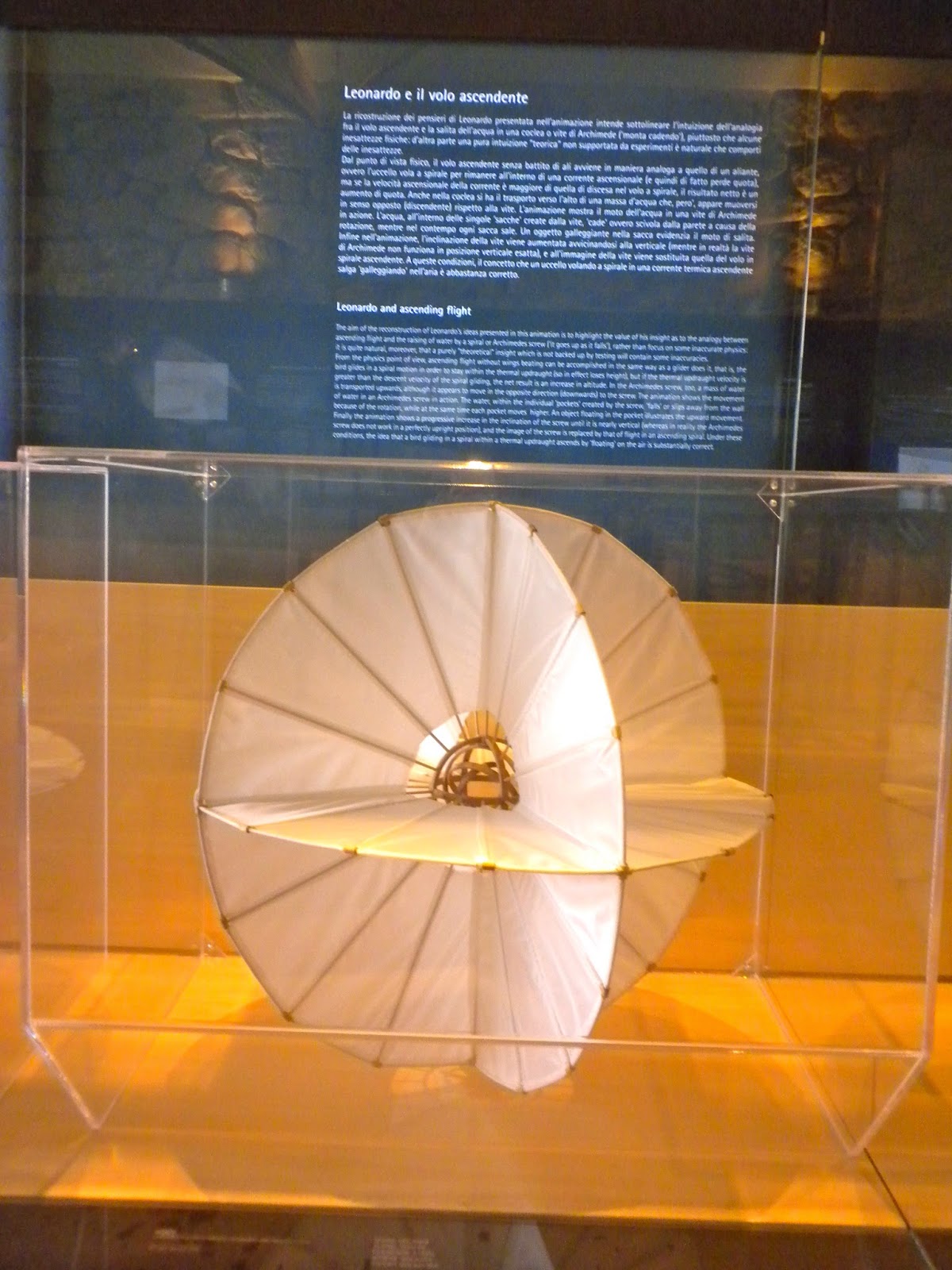 Leonardo da Vinci ascending flight contraption