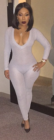 b Singer K Michelle shows off banging body in skin tight outfit