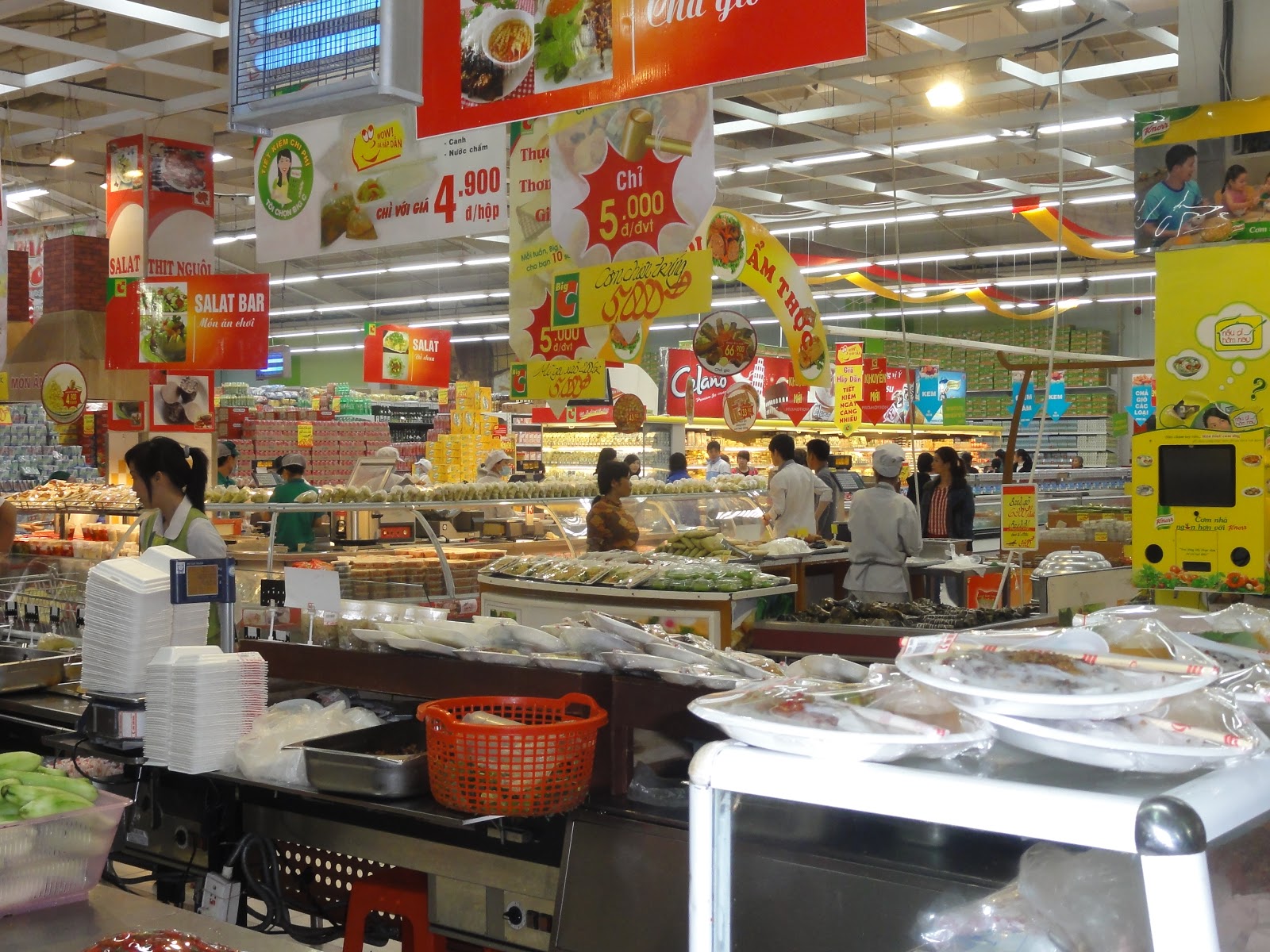 Annie's Adventures in Vietnam: The local Supermarket