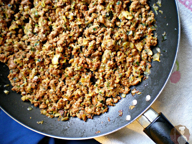Börek con harina de espelta : Sofrito del relleno de carne