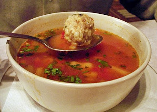 Ciorbă muntenească de perişoare