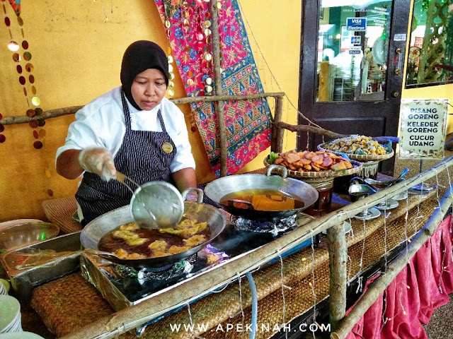 Pelayaran Tasik Sementara Menunggu Berbuka Puasa Tarikan Terbaharu Bukit Merah Laketown Resort 2019 Pelayaran Tasik Sementara Menunggu Berbuka Puasa Tarikan Terbaharu Bukit Merah Laketown Resort 2019