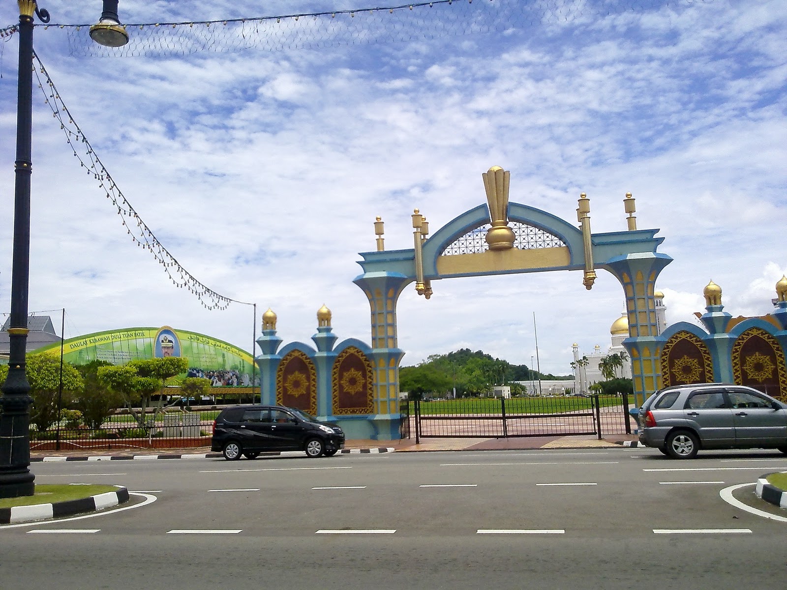 [BRUNEI] Backpack in Brunei Crisp of Life