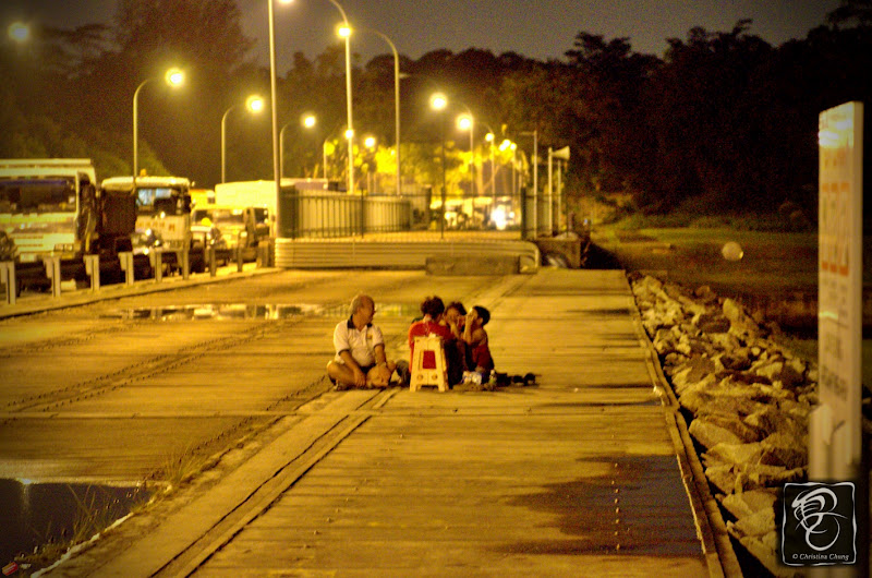 Camera play at Yishun Dam Huney'Z World