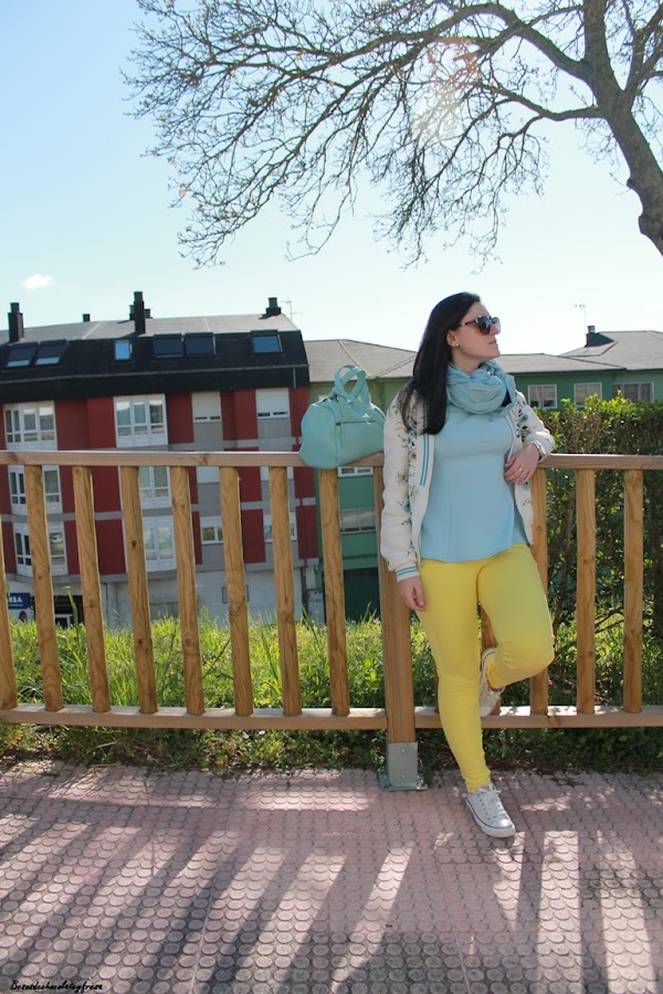 azul-serenidad-amarillo