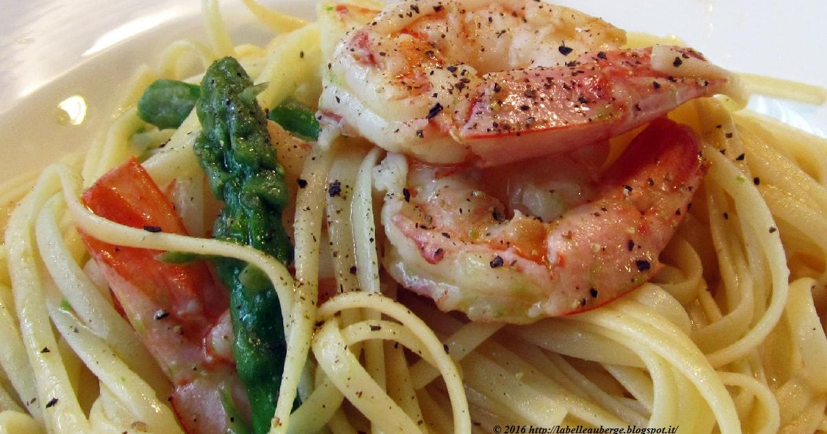 La Belle Auberge Linguine all'aglio e olio, con gamberi e asparagi