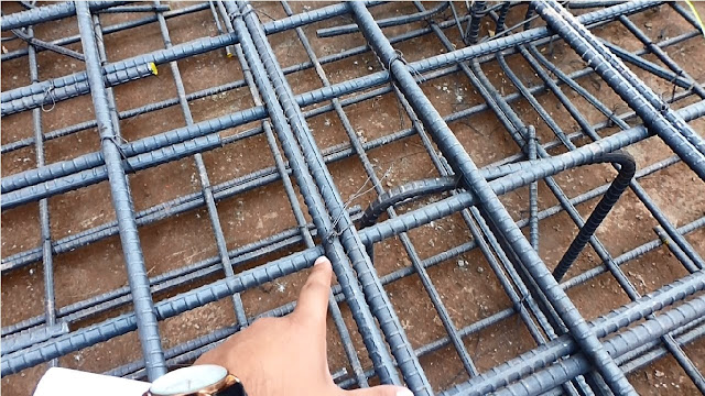 Lapping of reinforcement in building foundations