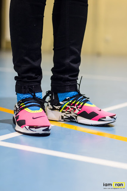 nike air presto acronym on feet