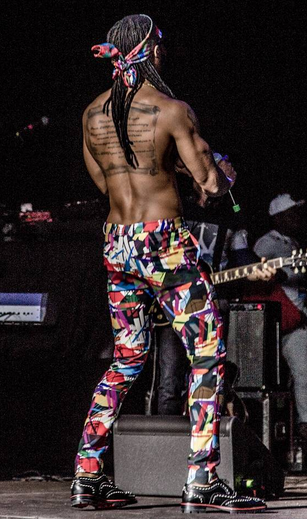 Flavour On Stage At One Africa Music Fest... Flavour On Stage At One Africa Music Fest...