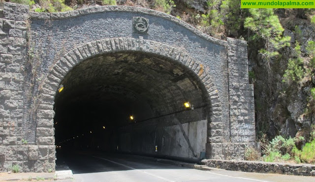 El Cabildo afronta los últimos trabajos de repavimentado y pintado del túnel viejo de la Cumbre