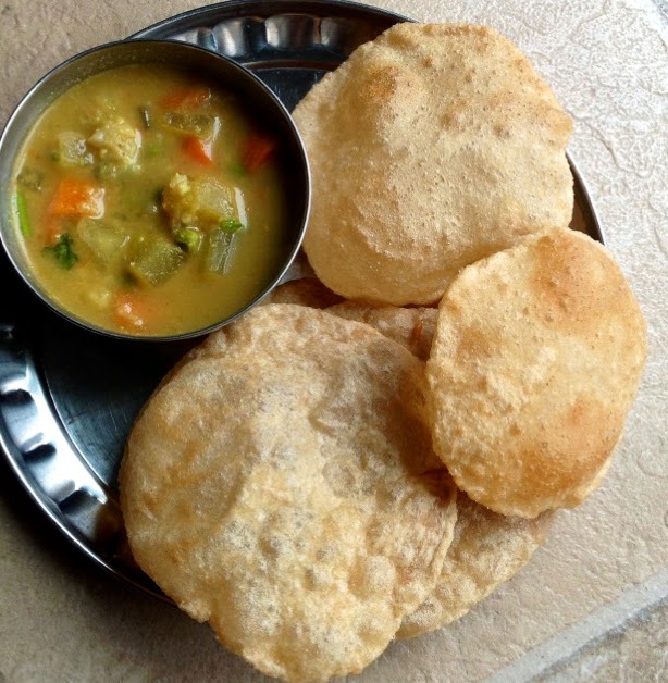 Poori Kurma